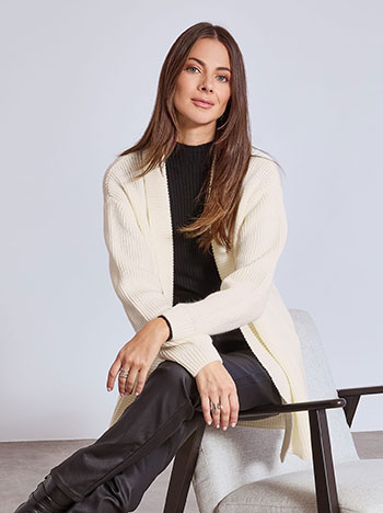 Cardigan long knitted rib in off white