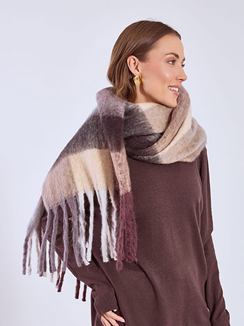 Scarf large checkered with fringes in burgundy