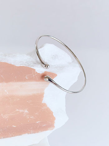 Cuff bracelet in silver