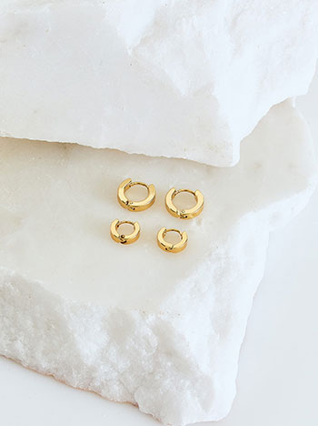 Σετ με 2 ζευγάρια σκουλαρίκια κρίκους σε χρυσαφί