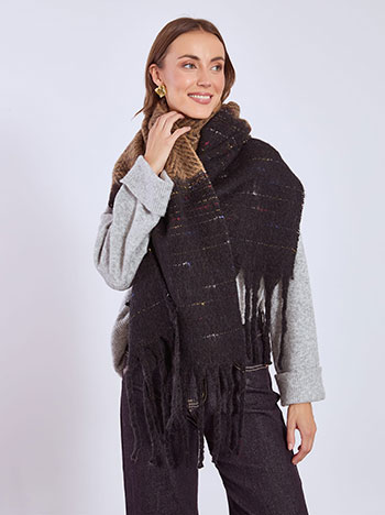 Κασκόλ χνουδωτό σε καμηλό