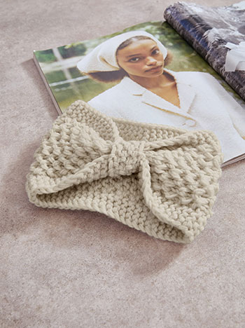 Headband with knot in beige