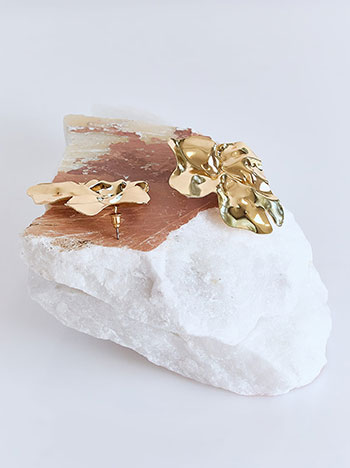 Earrings flower shaped in gold