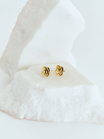 Σκουλαρίκια ανάγλυφα λουλούδι σε χρυσαφί