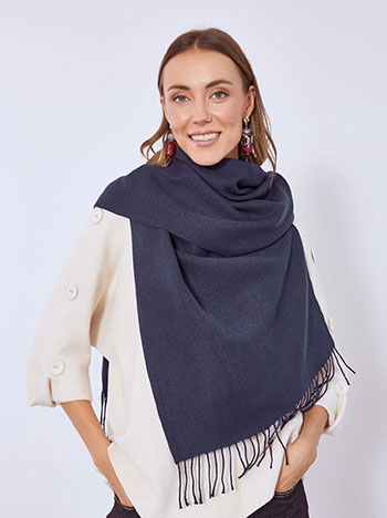 Κασκόλ μονόχρωμο με κρόσια σε σκούρο μπλε