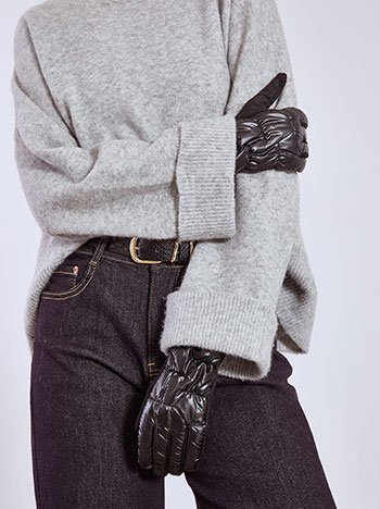 Γάντια καπιτονέ σε μαύρο