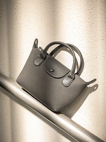 Bag with detachable shoulder strap in grey