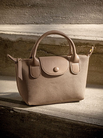Bag with detachable shoulder strap in light brown
