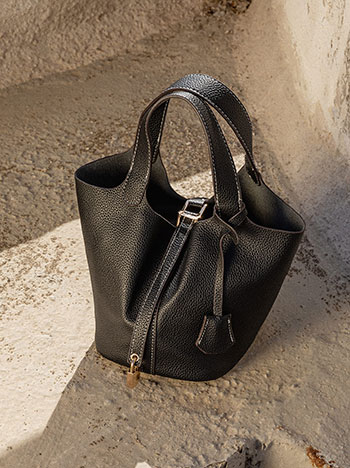 Bag with padlock closure in black