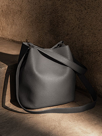 Shoulder bag with double strap in grey