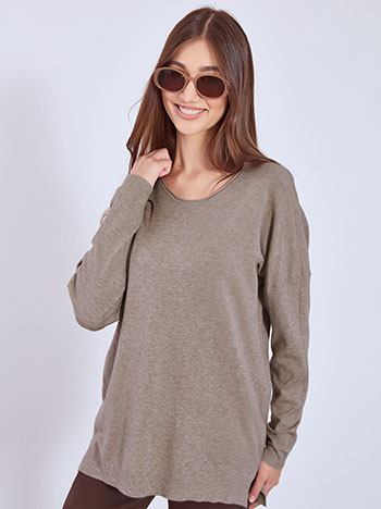 Sweater with raw hemline in light brown