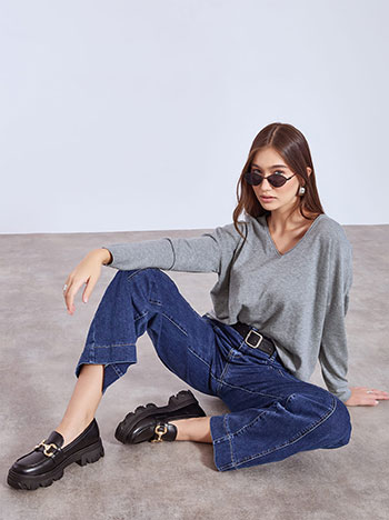 Sweater long with side slits in grey