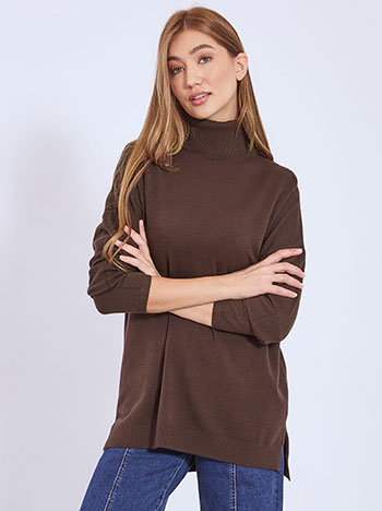 Turtleneck asymmetric with side slits in dark brown