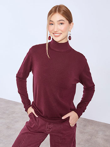 Πουλόβερ μονόχρωμο σε μπορντό