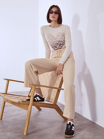 Trousers with textured fabric in beige