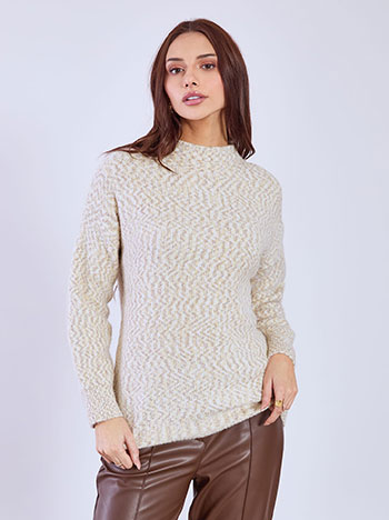 Sweater patterned in beige