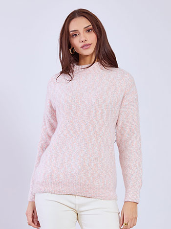 Sweater patterned in pink