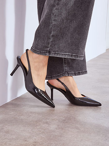 Γόβες slingback λουστρίνι σε μαύρο