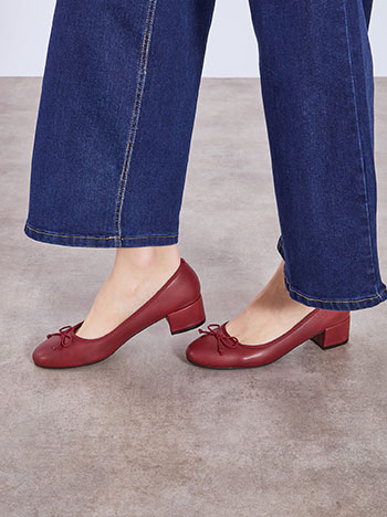 Γοβάκια δερματίνης σε μπορντό