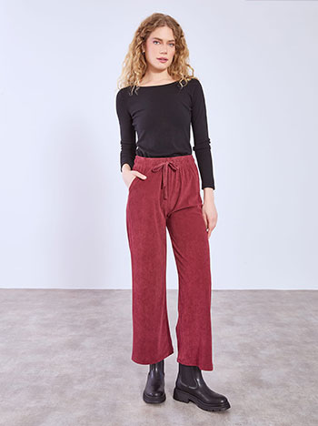 Παντελόνι κοτλέ σε ίσια γραμμή σε μπορντό