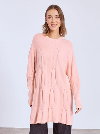 Πουλόβερ μακρύ με ανάγλυφα σχέδια σε ροζ