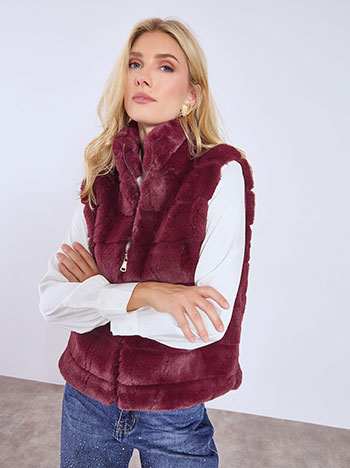 Γιλέκο με γούνα σε μπορντό