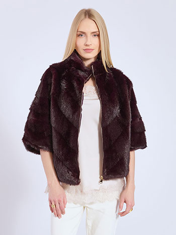 Fur with three quarter sleeves in burgundy