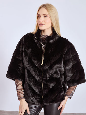 Fur with three quarter sleeves in black