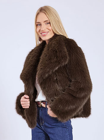 Fur with collar in dark brown