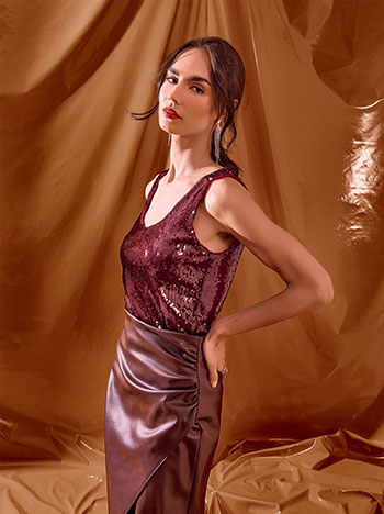 Top sleeveless with sequins in wine red