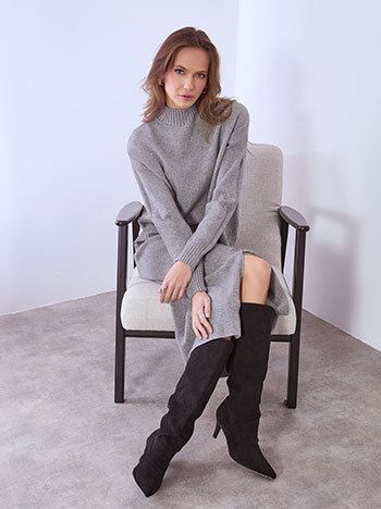 Sweater and skirt with buttons set in grey