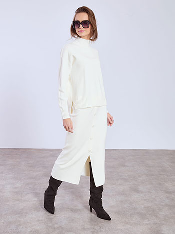 Sweater and skirt with buttons set in off white