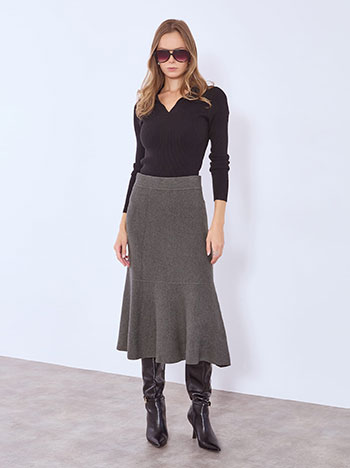 Skirt midi knitted in dark grey