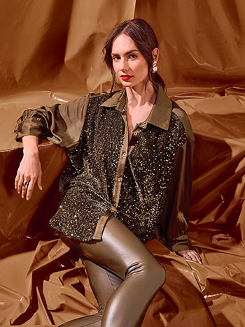 Shirt with contrast fabric in brown