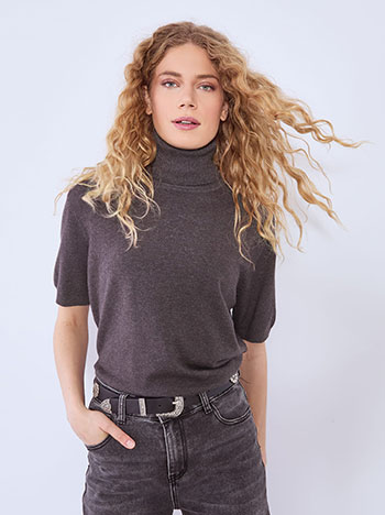 Turtleneck knitted with short sleeves in dark grey