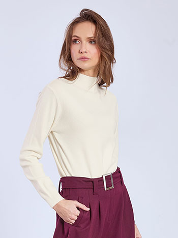 Κορμάκι πλεκτό μονόχρωμο σε μπεζ ανοιχτό