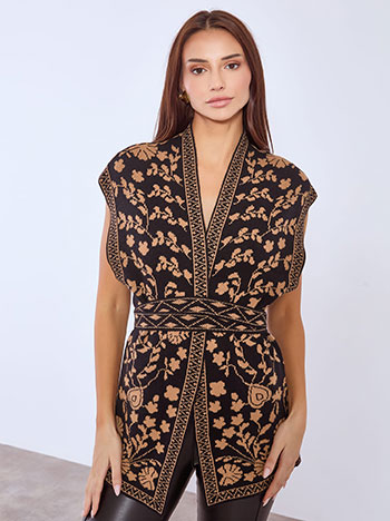 Vest knitted with belt in camel