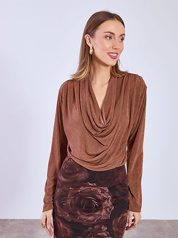 Top with drapped neckline in brown