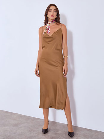 Dress maxi satin in brown