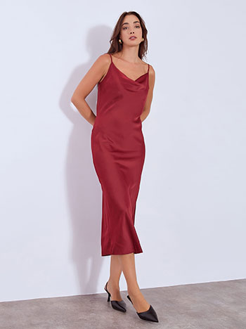 Dress maxi satin in wine red