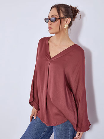 Top asymmetric with pleat in wine red