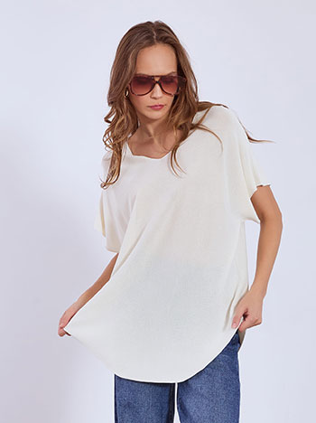 Μπλούζα πλεκτή με V λαιμόκοψη σε μπεζ ανοιχτό