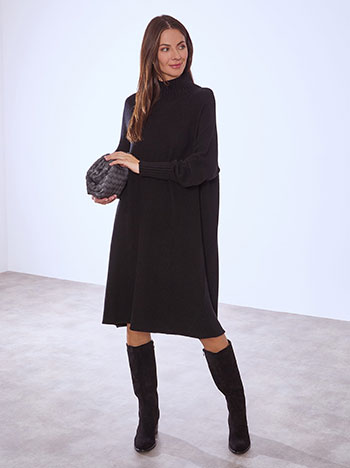 Dress knitted with mock neck in black