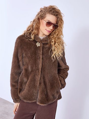 Γούνα με κουμπί strass λουλούδι σε καφέ