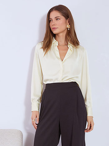 Shirt satin in off white