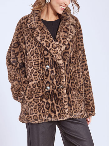 Fur leopard with pockets in brown