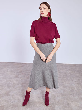 Skirt midi knitted in grey