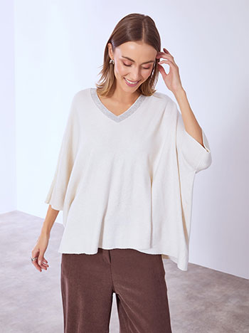 Πουλόβερ με strass στη λαιμόκοψη σε μπεζ