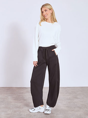 Παντελόνι φόρμα barrel μονόχρωμο σε μαύρο