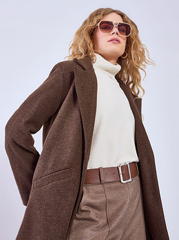 Παλτό με διακοσμητικές τσέπες σε καφέ